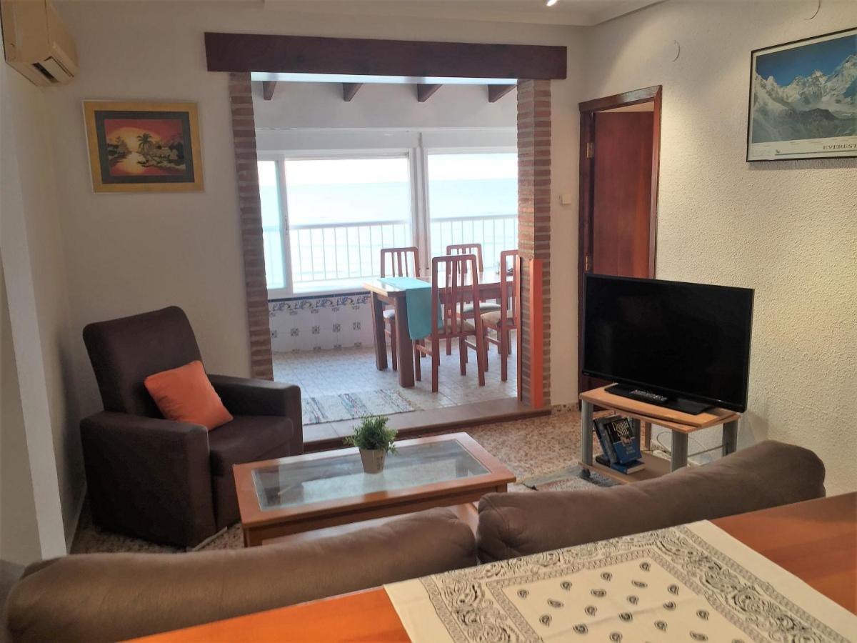 Beachfront And Bright Apartment Mareny Barraquetas Exterior photo